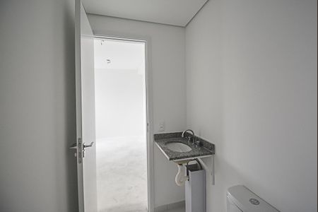 Apartamento à venda com 71m², 2 quartos e 1 vaga Apartamento à venda com 71m², 2 quartos e 1 vagaBanheiro da Suíte