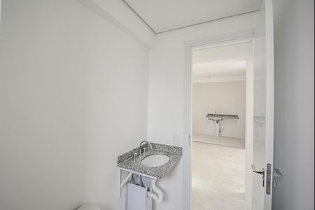 Apartamento à venda com 71m², 2 quartos e 1 vaga Apartamento à venda com 71m², 2 quartos e 1 vagaBanheiro