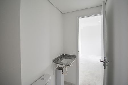 Apartamento à venda com 71m², 3 quartos e 2 vagas Apartamento à venda com 71m², 3 quartos e 2 vagasBanheiro da Suíte