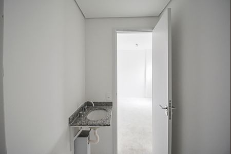 Apartamento à venda com 71m², 3 quartos e 2 vagas Apartamento à venda com 71m², 3 quartos e 2 vagasBanheiro da Suíte