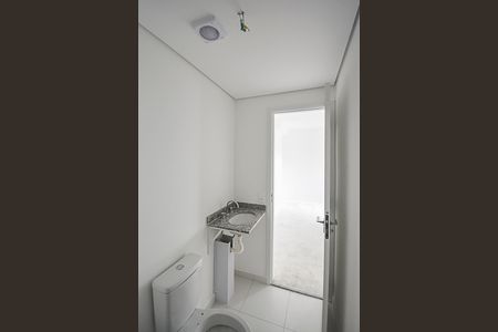 Apartamento à venda com 71m², 3 quartos e 2 vagas Apartamento à venda com 71m², 3 quartos e 2 vagasBanheiro da Suíte