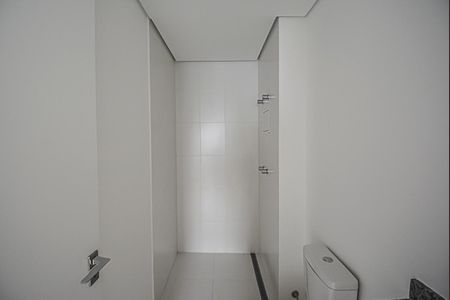 Apartamento à venda com 82m², 3 quartos e 2 vagas Apartamento à venda com 82m², 3 quartos e 2 vagasBanheiro da Suíte