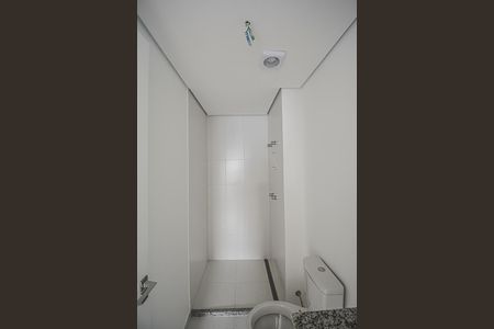 Apartamento à venda com 82m², 3 quartos e 2 vagas Apartamento à venda com 82m², 3 quartos e 2 vagasBanheiro da Suíte