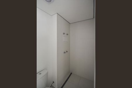 Apartamento à venda com 74m², 2 quartos e 1 vaga Apartamento à venda com 74m², 2 quartos e 1 vagaBanheiro