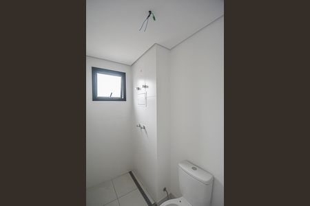 Apartamento à venda com 74m², 2 quartos e 1 vaga Apartamento à venda com 74m², 2 quartos e 1 vagaBanheiro da Suíte