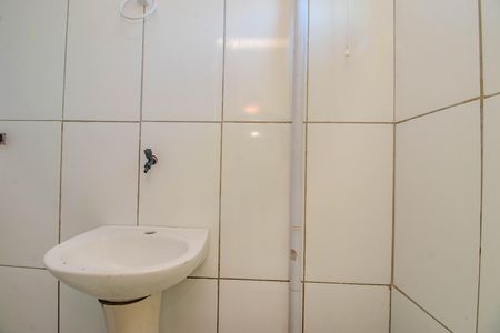 Casa de condomínio para alugar com 40m², 2 quartos e sem vaga Casa de condomínio para alugar com 40m², 2 quartos e sem vagaBanheiro