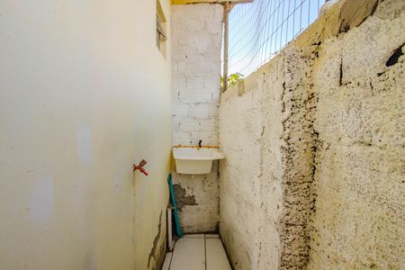 Casa de condomínio para alugar com 40m², 2 quartos e sem vaga Casa de condomínio para alugar com 40m², 2 quartos e sem vagaPátio Fundos