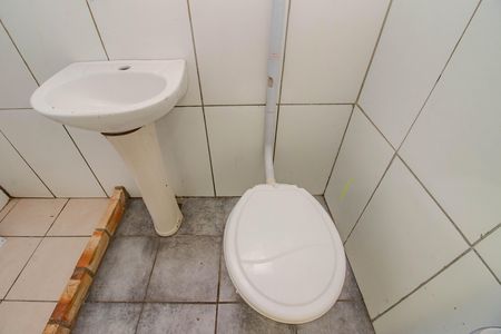 Casa de condomínio para alugar com 40m², 2 quartos e sem vaga Casa de condomínio para alugar com 40m², 2 quartos e sem vagaBanheiro
