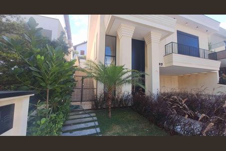 Casa de condomínio à venda com 420m², 2 quartos e 6 vagasFachada