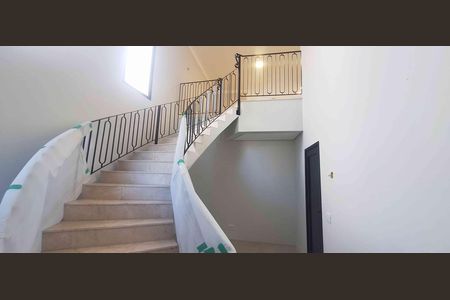 Casa de condomínio à venda com 420m², 2 quartos e 6 vagasHall 