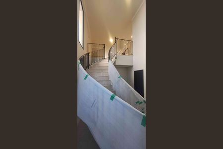 Hall de casa de condomínio à venda com 2 quartos, 420m² em Morada dos Pássaros, Barueri