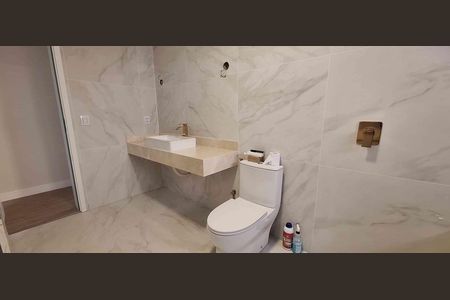 Casa de condomínio à venda com 420m², 2 quartos e 6 vagasBanheiro - Suite1 Principal