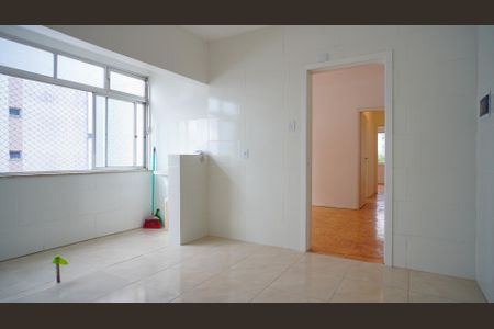 Apartamento à venda com 70m², 2 quartos e sem vaga Apartamento à venda com 70m², 2 quartos e sem vagaCozinha e Área de Serviço