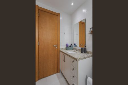 Apartamento para alugar com 66m², 2 quartos e 1 vaga Apartamento para alugar com 66m², 2 quartos e 1 vagaBanheiro