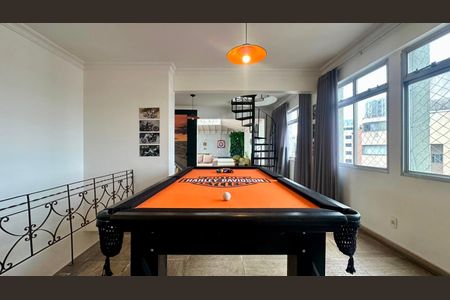 Apartamento à venda com 380m², 4 quartos e 3 vagas Apartamento à venda com 380m², 4 quartos e 3 vagasTerraço coberto