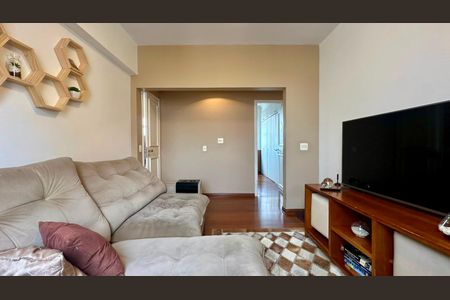 Apartamento à venda com 380m², 4 quartos e 3 vagas Apartamento à venda com 380m², 4 quartos e 3 vagasQuarto