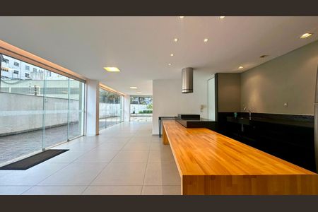 Apartamento à venda com 380m², 4 quartos e 3 vagas Apartamento à venda com 380m², 4 quartos e 3 vagasÁrea comum/salão de festas