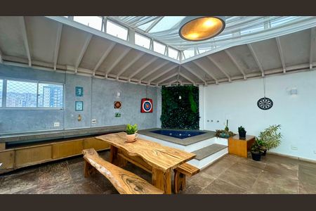 Apartamento à venda com 380m², 4 quartos e 3 vagas Apartamento à venda com 380m², 4 quartos e 3 vagasTerraço coberto