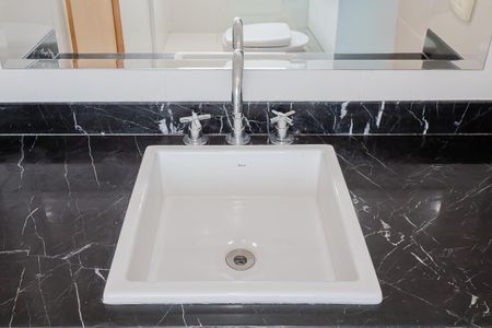 Apartamento para alugar com 176m², 2 quartos e 3 vagas Apartamento para alugar com 176m², 2 quartos e 3 vagasBanheiro da Suíte