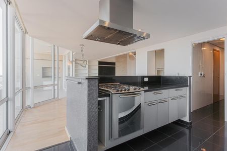 Apartamento para alugar com 176m², 2 quartos e 3 vagas Apartamento para alugar com 176m², 2 quartos e 3 vagasCozinha