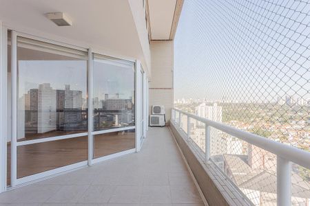 Apartamento para alugar com 176m², 2 quartos e 3 vagas Apartamento para alugar com 176m², 2 quartos e 3 vagasVaranda