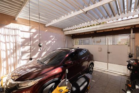 Garagem de casa para alugar com 4 quartos, 250m² em Itaquera, São Paulo