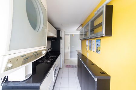 Apartamento para alugar com 67m², 2 quartos e 1 vaga Apartamento para alugar com 67m², 2 quartos e 1 vagaCozinha e Área de Serviço