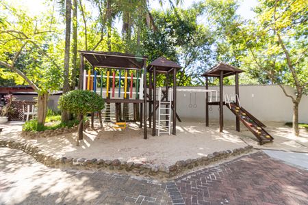 Apartamento para alugar com 67m², 2 quartos e 1 vaga Apartamento para alugar com 67m², 2 quartos e 1 vagaÁrea comum - Playground