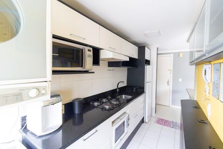 Apartamento para alugar com 67m², 2 quartos e 1 vaga Apartamento para alugar com 67m², 2 quartos e 1 vagaCozinha e Área de Serviço