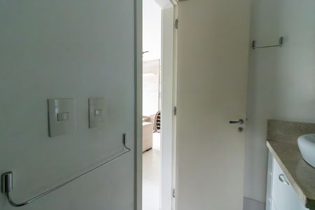 Apartamento para alugar com 67m², 2 quartos e 1 vaga Apartamento para alugar com 67m², 2 quartos e 1 vagaBanheiro