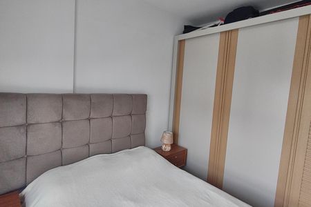 Apartamento à venda com 80m², 3 quartos e 2 vagas Apartamento à venda com 80m², 3 quartos e 2 vagasSuíte