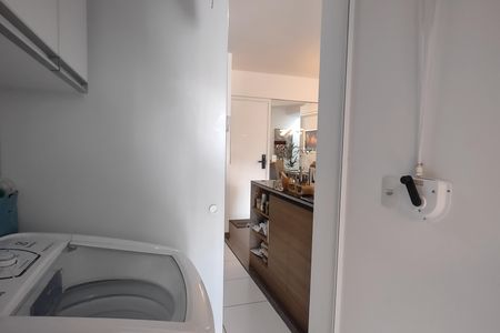 Apartamento à venda com 80m², 3 quartos e 2 vagas Apartamento à venda com 80m², 3 quartos e 2 vagasÁrea de Serviço