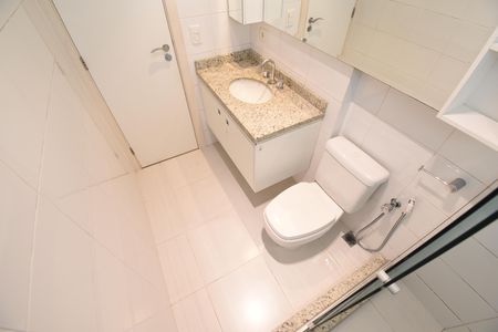 Apartamento à venda com 105m², 2 quartos e 2 vagasBanheiro da Suíte