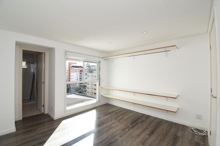 Apartamento à venda com 105m², 2 quartos e 2 vagasSuíte
