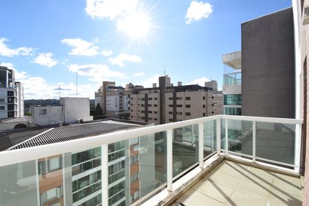 Apartamento à venda com 105m², 2 quartos e 2 vagasSacada da Sala