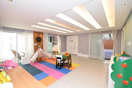 Apartamento à venda com 105m², 2 quartos e 2 vagasÁrea comum - Brinquedoteca