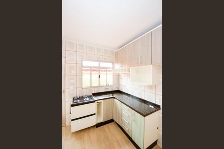 Casa de condomínio para alugar com 100m², 2 quartos e 2 vagasCozinha