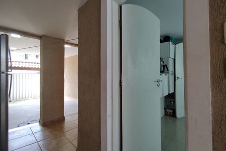 Casa de condomínio para alugar com 120m², 4 quartos e 1 vaga Casa de condomínio para alugar com 120m², 4 quartos e 1 vagaÁrea de serviço