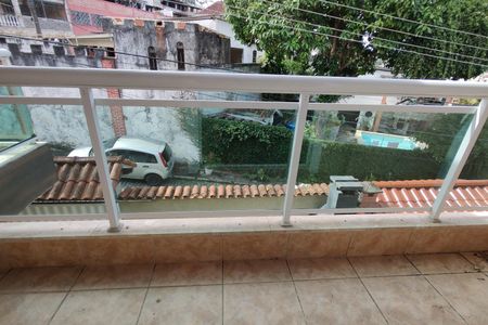 Casa de condomínio para alugar com 120m², 4 quartos e 1 vaga Casa de condomínio para alugar com 120m², 4 quartos e 1 vagaVaranda do quarto 3