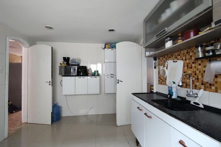 Casa de condomínio para alugar com 120m², 4 quartos e 1 vaga Casa de condomínio para alugar com 120m², 4 quartos e 1 vagaCozinha