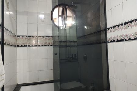 Casa de condomínio para alugar com 120m², 4 quartos e 1 vaga Casa de condomínio para alugar com 120m², 4 quartos e 1 vagaBanheiro da suíte