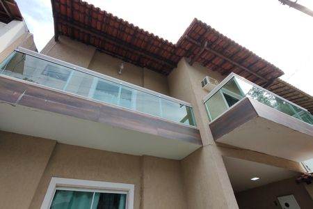 Casa de condomínio para alugar com 120m², 4 quartos e 1 vaga Casa de condomínio para alugar com 120m², 4 quartos e 1 vagaFachada da casa