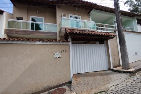 Casa de condomínio para alugar com 120m², 4 quartos e 1 vaga Casa de condomínio para alugar com 120m², 4 quartos e 1 vagaFachada da casa