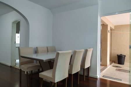 Casa de condomínio para alugar com 120m², 4 quartos e 1 vaga Casa de condomínio para alugar com 120m², 4 quartos e 1 vagaSala