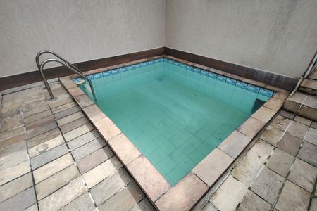 Casa de condomínio para alugar com 120m², 4 quartos e 1 vaga Casa de condomínio para alugar com 120m², 4 quartos e 1 vagaÁrea comum - Piscina