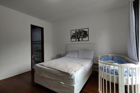 Casa de condomínio para alugar com 120m², 4 quartos e 1 vaga Casa de condomínio para alugar com 120m², 4 quartos e 1 vagaSuíte