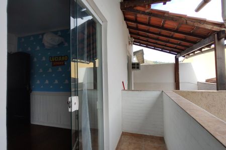 Casa de condomínio para alugar com 120m², 4 quartos e 1 vaga Casa de condomínio para alugar com 120m², 4 quartos e 1 vagaVaranda do quarto 1