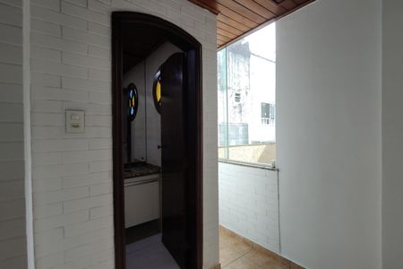 Casa de condomínio para alugar com 120m², 4 quartos e 1 vaga Casa de condomínio para alugar com 120m², 4 quartos e 1 vagaCorredor