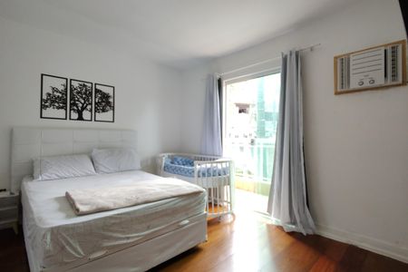 Casa de condomínio para alugar com 120m², 4 quartos e 1 vaga Casa de condomínio para alugar com 120m², 4 quartos e 1 vagaSuíte