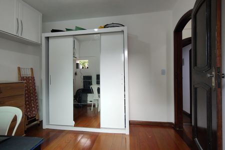 Casa de condomínio para alugar com 120m², 4 quartos e 1 vaga Casa de condomínio para alugar com 120m², 4 quartos e 1 vagaQuarto 3